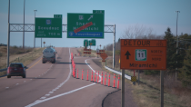 Drivers say confusing signs keeping them from leaving New Brunswick