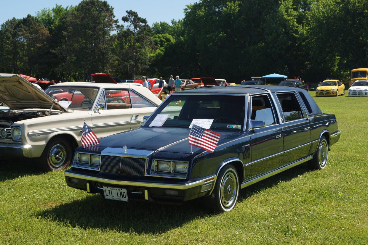 1984 chrysler executive limousine