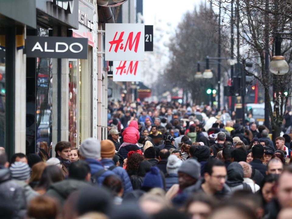 Retail sales recover after dismal Christmas as shoppers go bargain-hunting