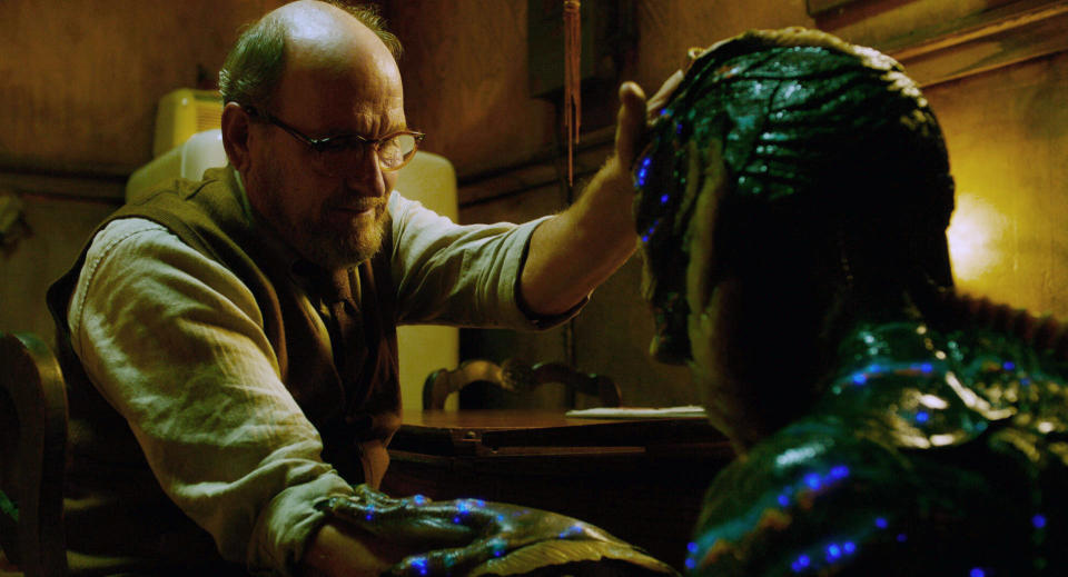 Richard Jenkins and Jones in <em>The Shape of Water. </em>(Photo: Fox Searchlight/Everett Collection)