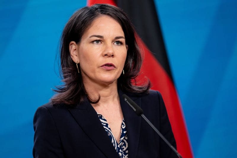 Annalena Baerbock, German Foreign Minister, makes a statement at the Federal Foreign Office following the Iranian attack on Israel. For the first time in the history of the Islamic Republic, Iran had directly attacked its arch-enemy Israel during the night. Fabian Sommer/dpa