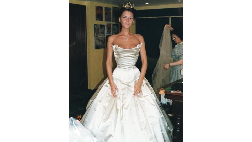 Victoria Beckham trying on her Vera Wang bridal gown