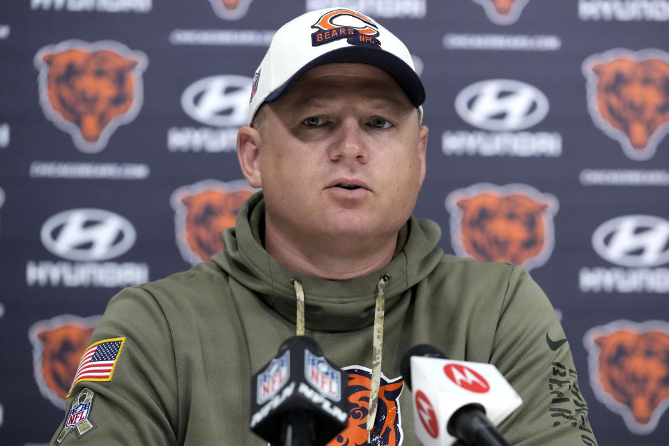 Chicago Bears offensive coordinator Luke Getsy speaks at a news conference during the NFL football team’s rookie minicamp at Halas Hall in Lake Forest, Ill., Saturday, May 6, 2023. (AP Photo/Nam Y. Huh) ORG XMIT: ILNH101