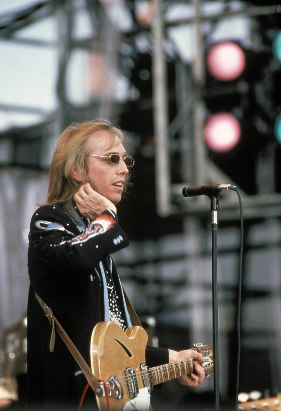 Tom Petty at Live Aid. (Photo by Ebet Roberts/Redferns/Getty Image)