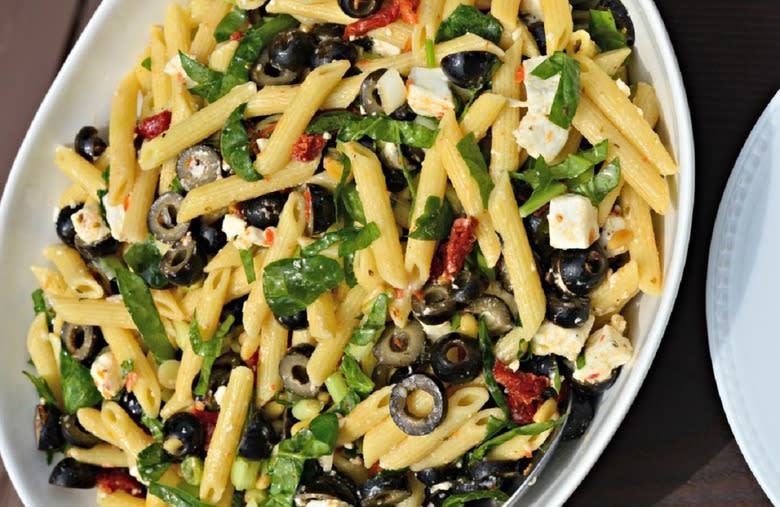 Penne With Black Olives, Sun-Dried Tomatoes, Feta and Spinach 