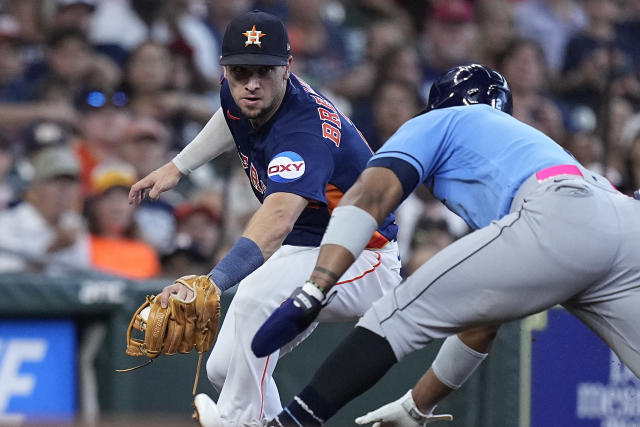 Lowe, Siri hit homers as Rays beat Cubs 4-3