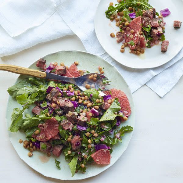 32) Steak with Lentil and Grapefruit Salad