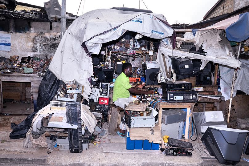 Ghana, Accra, Zongo Lane, Spring 2023. While in Europe the independent repairers have almost disappeared, an entire economic ecosystem survives on this craft.