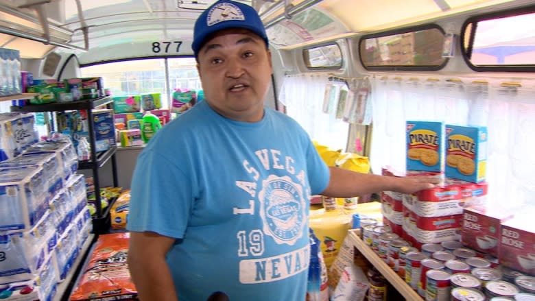 Grocery bus attempts to beat high N.W.T. food prices