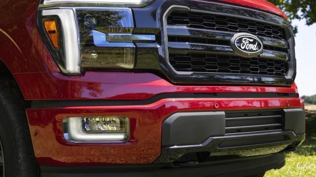 Ford Blue Oval Logo Has Changed: F-150 Debuts a Simpler Version