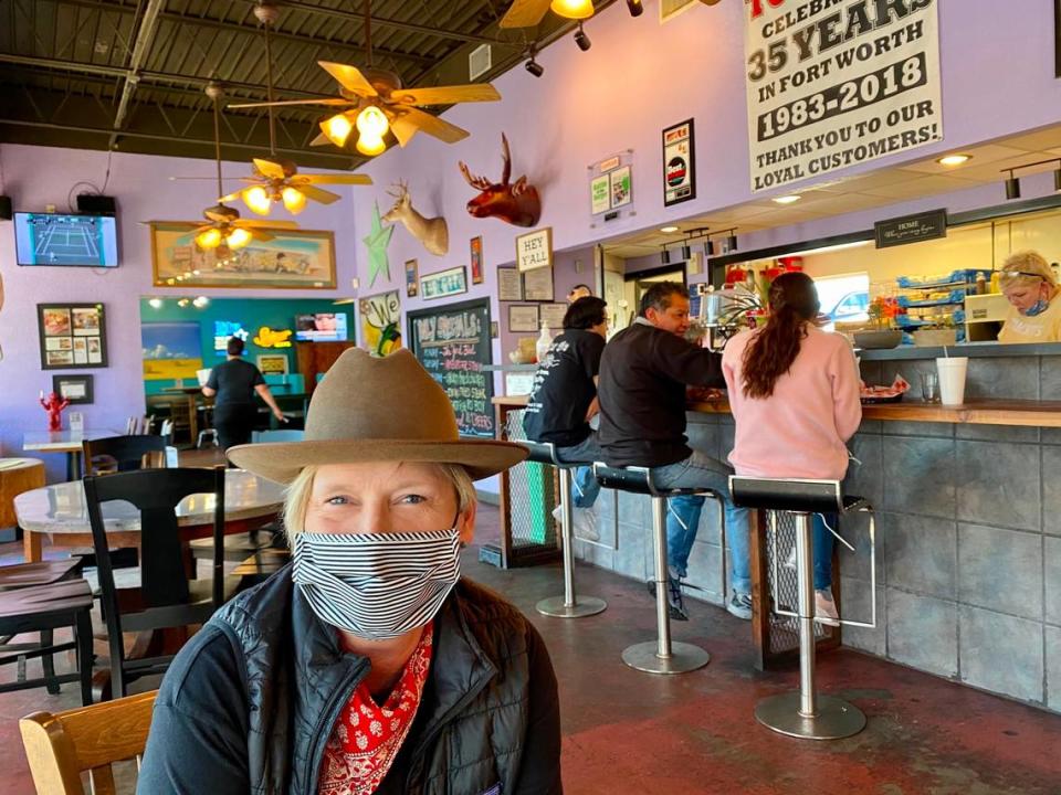 Tommy’s Hamburgers owner Kelly Smith is keeping a mask rule.