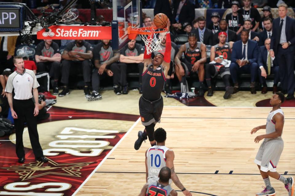 Alley-oops heal all wounds. (Getty Images)