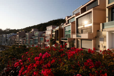 A general view of oceanfront villas, one of which is believed to be one of the former homes of Kim Jong Nam, the estranged half-brother of North Korean leader Kim Jong Un, in Macau, China February 15, 2017. REUTERS/Bobby Yip