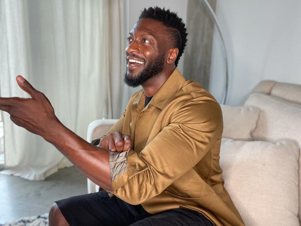 Aldis Hodge Turned the Zegna Men’s Show Into an At-Home Photo Shoot