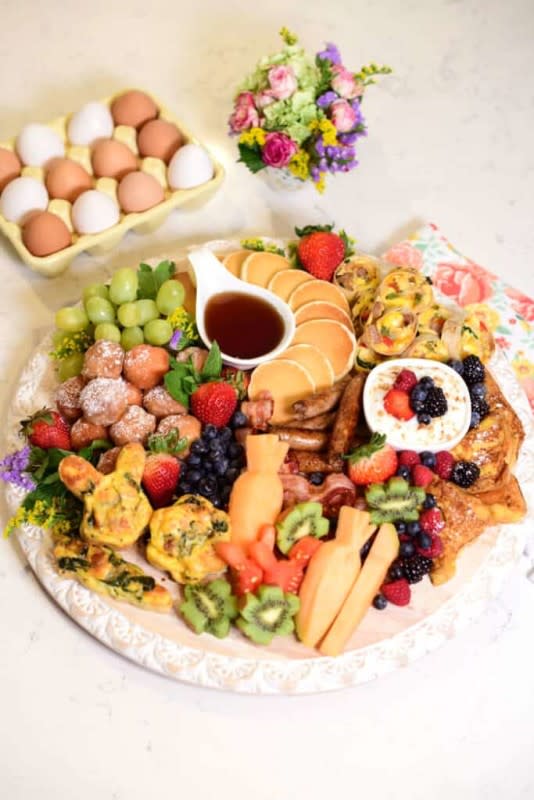 <p>Grandbaby Cakes</p><p>This Ultimate Breakfast Board is perfect for serving a crowd. Versatile and unique, this board is made for entertainment!</p><p><strong>Get the recipe: <a href="https://grandbaby-cakes.com/breakfast-board/" rel="nofollow noopener" target="_blank" data-ylk="slk:The Ultimate Breakfast Board;elm:context_link;itc:0;sec:content-canvas" class="link ">The Ultimate Breakfast Board</a></strong></p>