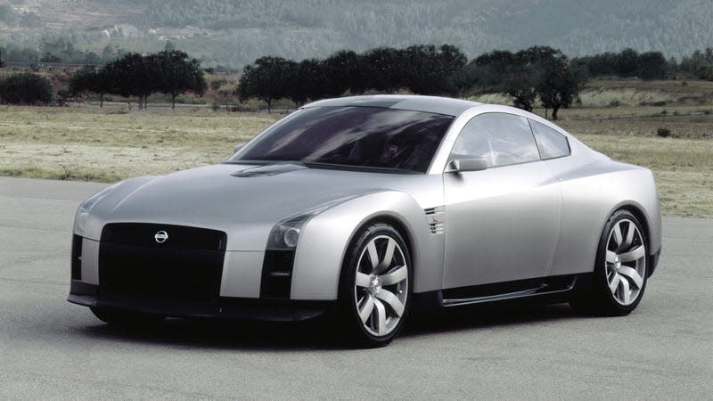 2001 Nissan GT-R concept front quarter view