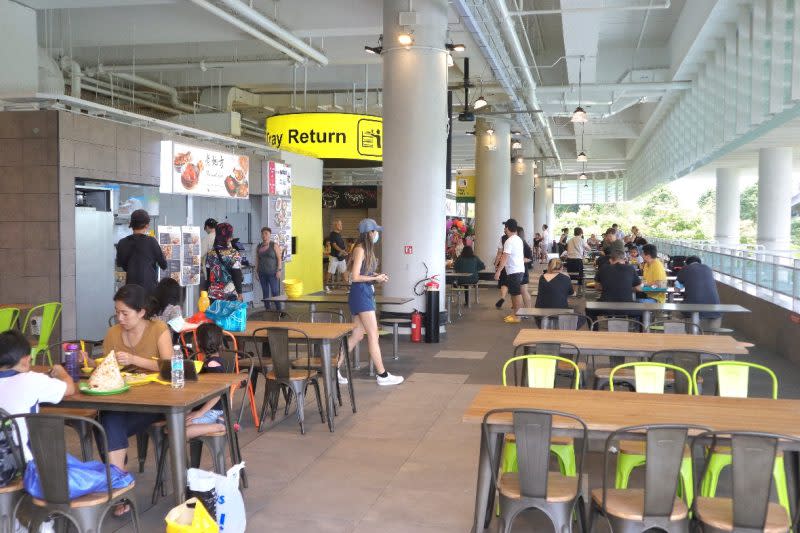 one punggol hawker centre - hawker surroundings