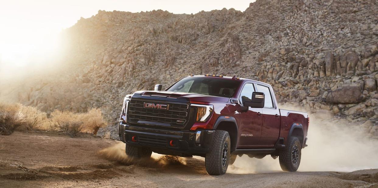 View Photos of the 2024 GMC Sierra 2500HD AT4X and Extreme AEV Edition