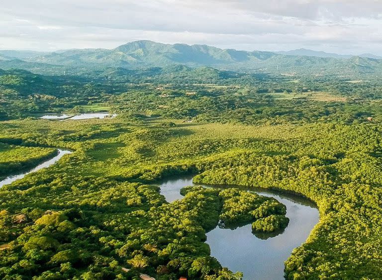 La polémica política de seguridad de Bukele empezó a tener adeptos en Costa Rica