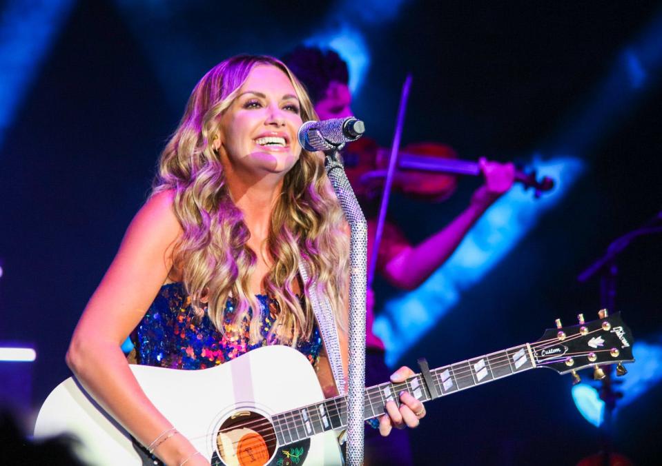 Singer-songwriter Carly Pearce held a high-energy performance at the Kansas State Fair Sept. 9.