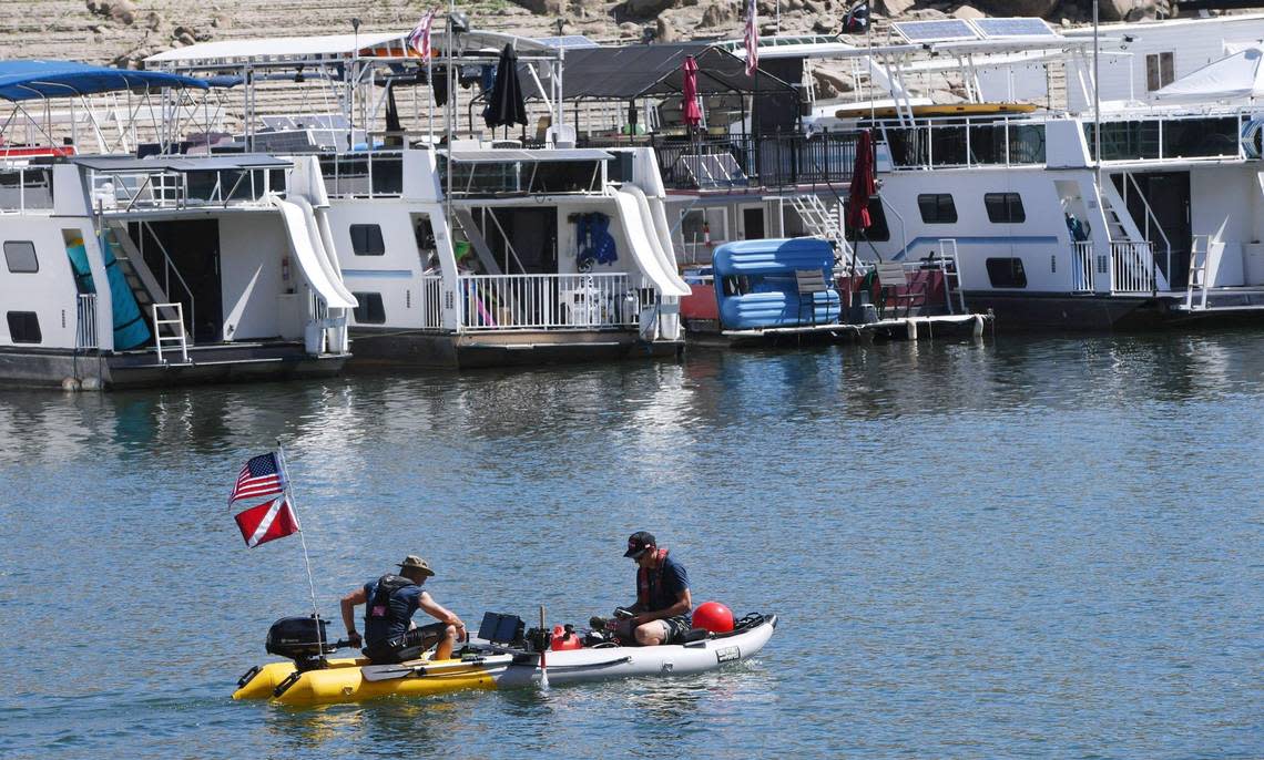 One of two search teams with Adventures with Purpose searches for Jolissa Fuentes at Pine Flat Lake’s Deer Creek marina Friday morning, Aug. 26, 2022 in Fresno. ERIC PAUL ZAMORA/ezamora@fresnobee.com