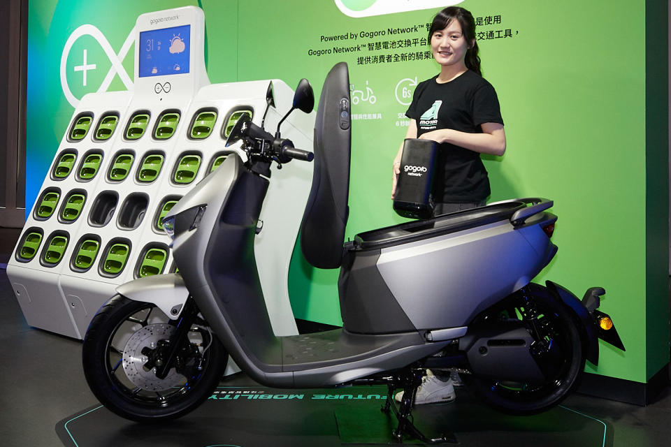 全新智慧電車 Ai-1 Sport 同樣立基於 Gogoro Network™ 智慧電池交換平台。