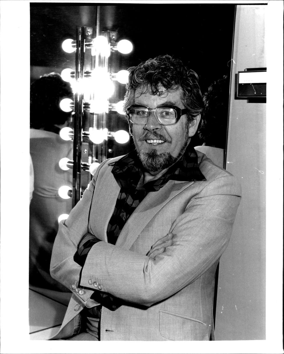 EMBARGOED PICTURE: FOR PUBLICATION FROM TUESDAY 9TH MAY 2023
From Optomen TV

ROLF HARRIS: HIDING IN PLAIN SIGHT
Streaming from Thursday May 18, 2023 On ITVX

Pictured: Archive picture Harris, Rolf, musician, drawer, 

Australian Entertain Channel 9. May 11, 1984. (Photo by Peter John Moxham/Fairfax Media via Getty Images).

This two-part documentary tells the extraordinary truth behind the rise and fall of former national treasure Rolf Harris using rare archive and exclusive testimony from those closest to the trial.

Harris was loved and trusted as 'the nationâ€™s favourite uncle' but behind closed doors he had been betraying his family and the British public that had grown up with him by sexually assaulting children and young women for years.

Over a decade on from his arrest, Harrisâ€™ accusers including those who have waived their right to anonymity to tell the story of how they say his assaults impacted on them, and the pressures that finally forced them to come forward to testify against him in court.

With exclusive new testimony, the films tell the story of Harrisâ€™ decades-long grooming of his daughter Bindiâ€™s childhood friend from the age of 13, and reveal the unseen evidence that led to his downfall.

With Harris now back at home, and new allegations of abuse surfacing in Australia, the series asks important questions about how the criminal justice system deals with historical cases of sexual abuse. Do his accusers feel that theyâ€™ve got justice?

(C) Moviestore Collection Ltd / Alamy Stock Photo

For further information please contact Peter Gray
Mob 07831460662 /  peter.gray@itv.com

This photograph is (C) Moviestore Collection Ltd / Alamy Stock Photo and can only be reproduced for editorial purposes directly in connection with the programme or event mentioned herein.

Once made available by ITV plc Picture Desk, this photograph can be reproduced once only up until the transmission [TX] date and no reproduction fee will be charged.

Any subsequent usage may incur a fee.

This photograph must not be manipulated [excluding basic cropping] in a manner which alters the visual appearance of the person photographed deemed detrimental or inappropriate by ITV plc Picture Desk.

This photograph must not be syndicated to any other company, publication or website, or permanently archived, without the express written permission of ITV Picture Desk.

Full Terms and conditions are available on the website www.itv.com/presscentre/itvpictures/terms
