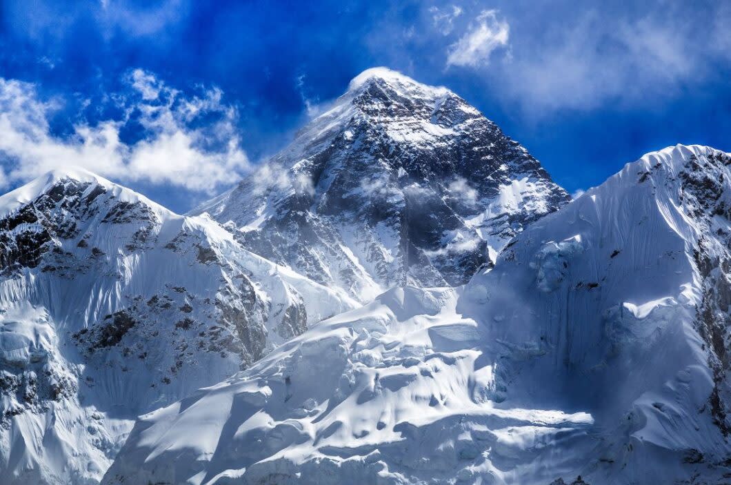 snowy mountains at Mount Everest