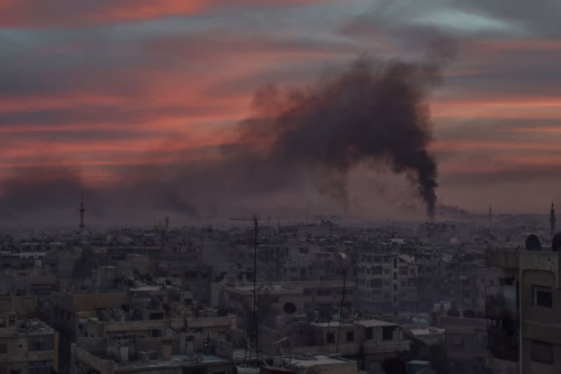 Ost-Ghouta nach einem Luftangriff des Assad-Regimes am 7. April 2018. (Bild: Mouneb Taim/Anadolu Agency/Getty Images)