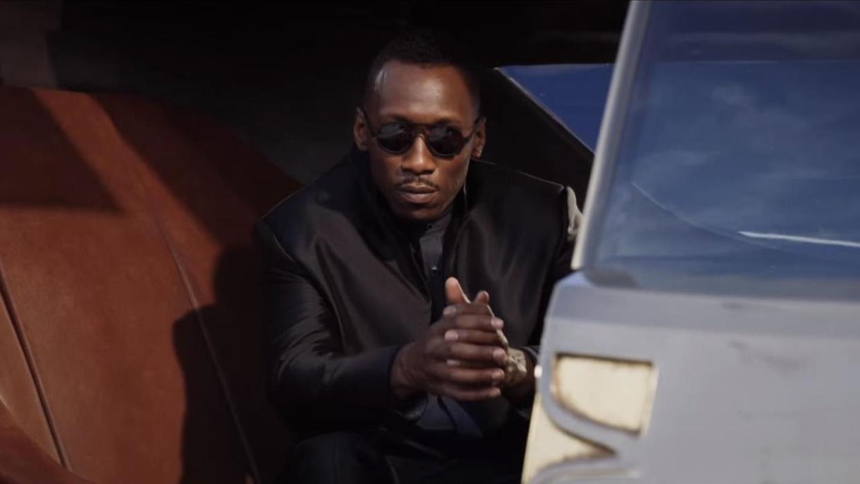  Mahershala Ali as sunglasses-wearing Vector in Alita: Battle Angel. 