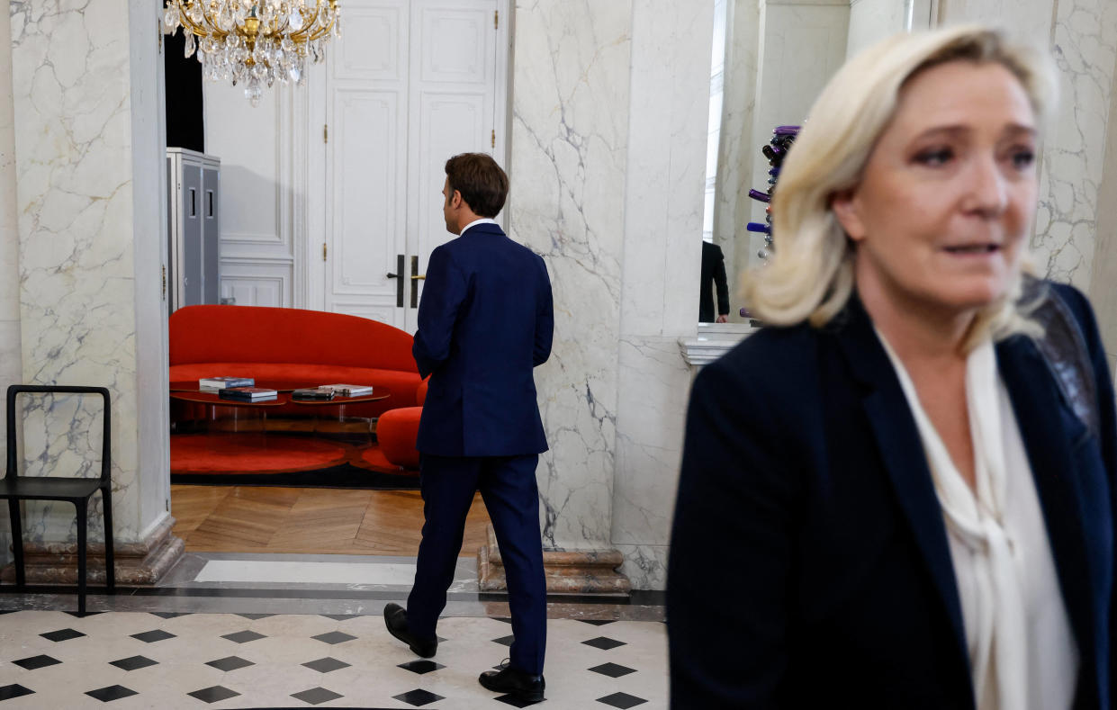 Macron - Le Pen : un faux débat qui ne peut profiter qu’au Rassemblement national ? (ici le 21 juin 2022)