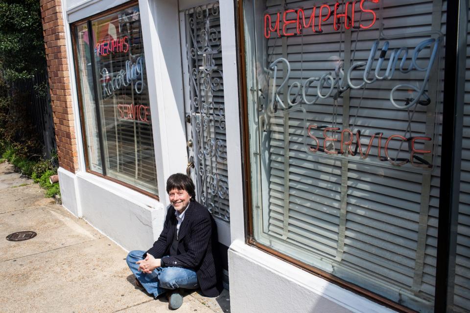 Famed documentary filmmaker Ken Burns tours Sun Studios as part of a bus tour to promote his new eight-part series, "Country Music."