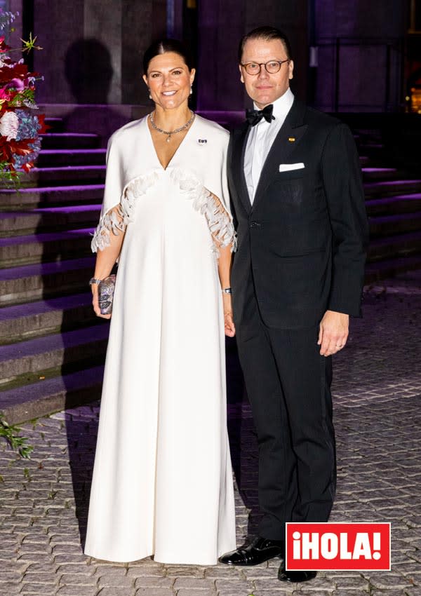 Victoria de Suecia con vestido de gala