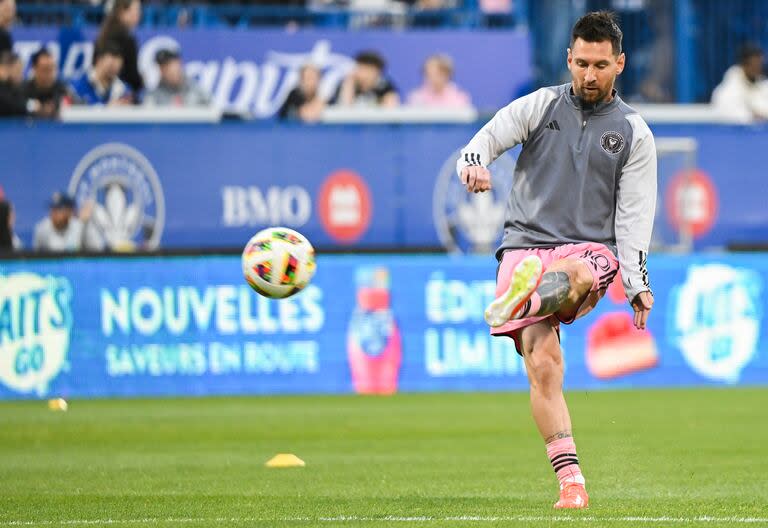 Lionel Messi calienta previo al partido de la MLS ante Montreal