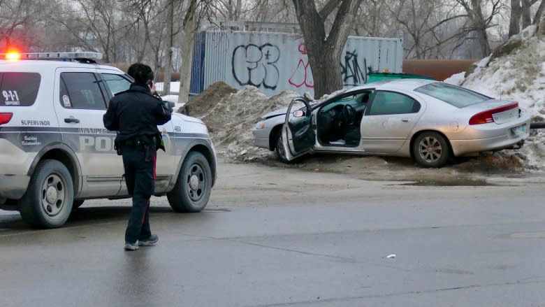 Stolen car crashes in Point Douglas, sending 2 women to hospital