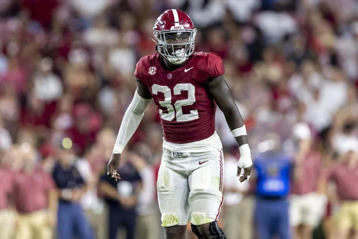 Alabama linebacker Deontae Lawson (32) gets set against Middle Tennessee during the second half an NCAA college football game, Saturday, Sept. 2, 2023, in Tuscaloosa, Ala. (AP Photo/Vasha Hunt)