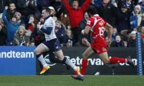 Rugby Union Britain - Scotland v Georgia - Rugby Park, Kilmarnock, Scotland - 26/11/16 Scotland’s Stuart Hogg outpaces Georgia's Merab Kvirikashvili to score his sides fourth try Action Images via Reuters / Jason Cairnduff Livepic