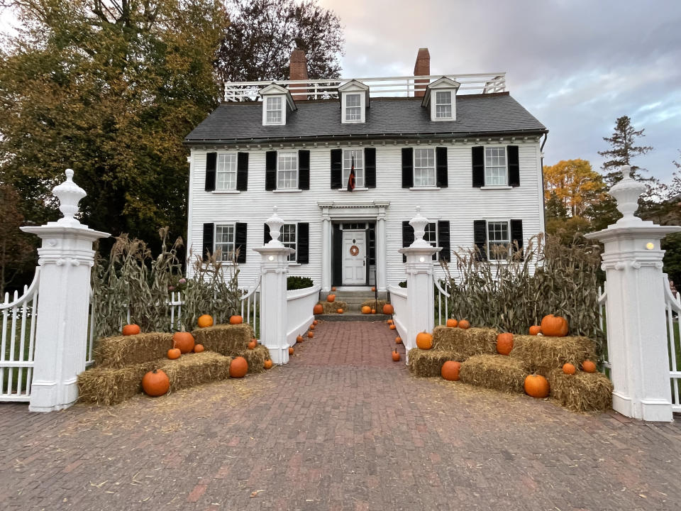 Salem, MA, USA October 26 The Ropes Mansion, a historic home in Salem Massachusetts, is decorated with pumpkins and haybales similar to the décor from the movie Hocus Pocus