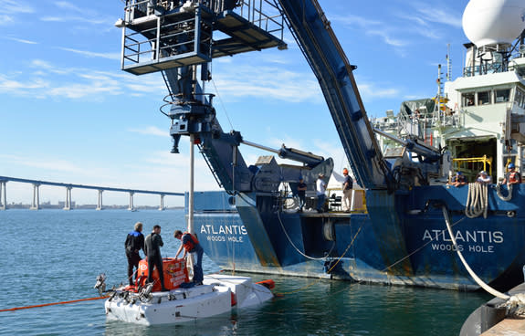 Alvin off the stern of its support vessel R/V Atlantis during sea trials in Nov. 2013 in San Diego, Calif.