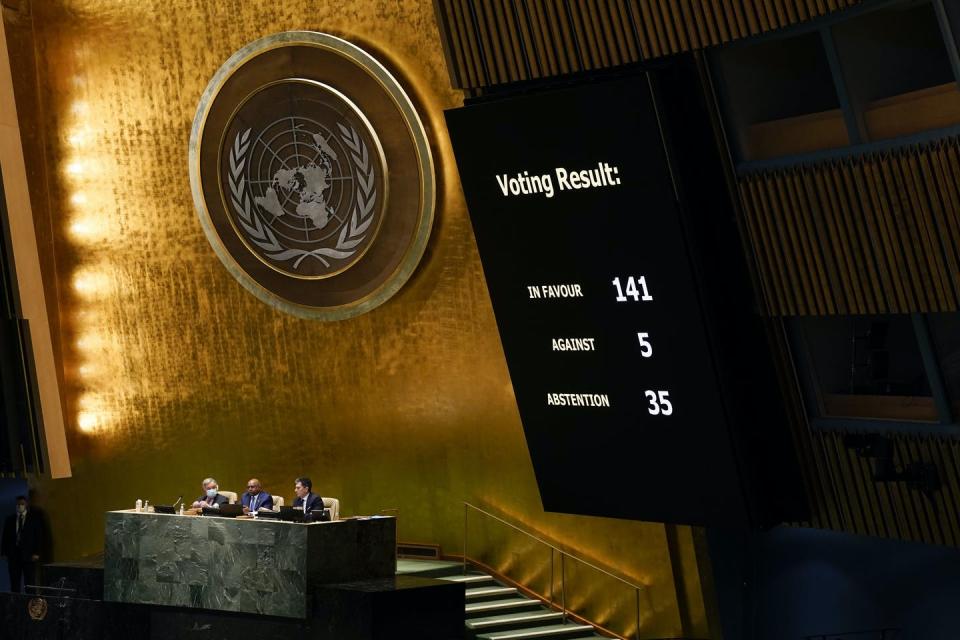 <span class="caption">The results of a vote on a resolution concerning Ukraine are displayed during an emergency meeting of the General Assembly at United Nations headquarters on March 2, 2022.</span> <span class="attribution"><span class="source">(AP Photo/Seth Wenig)</span></span>