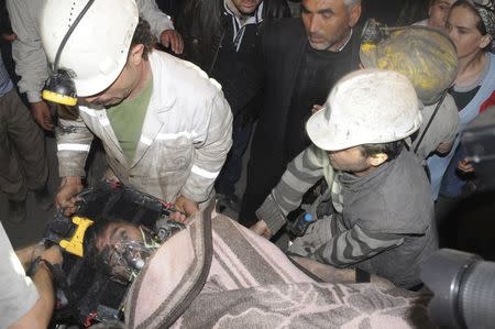 An injured miner is carried into a hospital in Soma, a district in Turkey's western province of Manisa May 13, 2014. REUTERS/Depo Photos