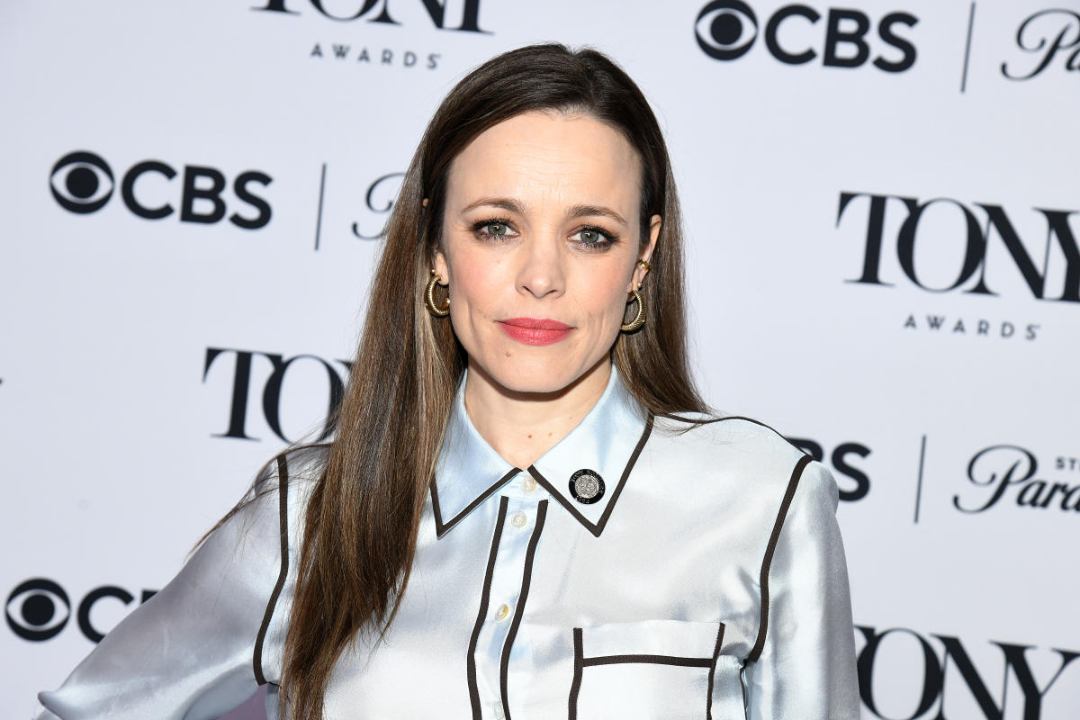 Rachel McAdams’ Kate Spade handbag is a summer must-have — shop her pick, plus similar styles starting at 