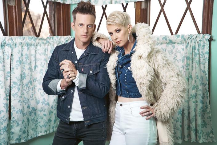 Thompson Square's long-awaited return to country radio Country radio 