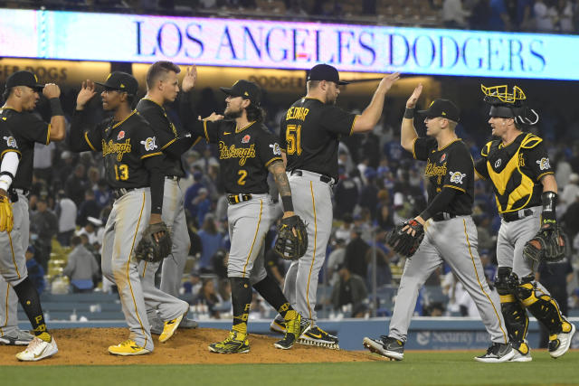 Pirates rally in 9th inning for wild 6-5 win over Dodgers - The San Diego  Union-Tribune
