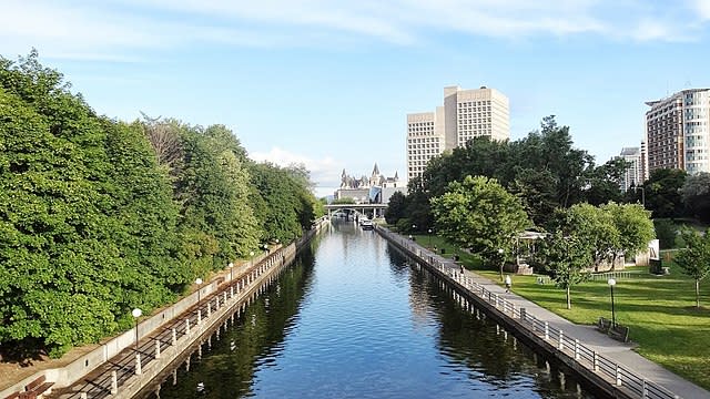 Rideau Canal, downtown Ottawa, Ontario (Photo/Wikimedia Commons)