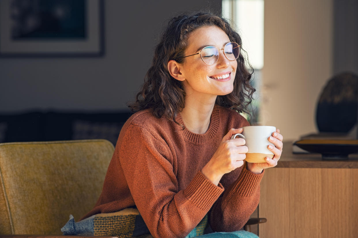 Ya no tienes que levantarte varias veces para alentar tu taza con este gadget/Getty Images.