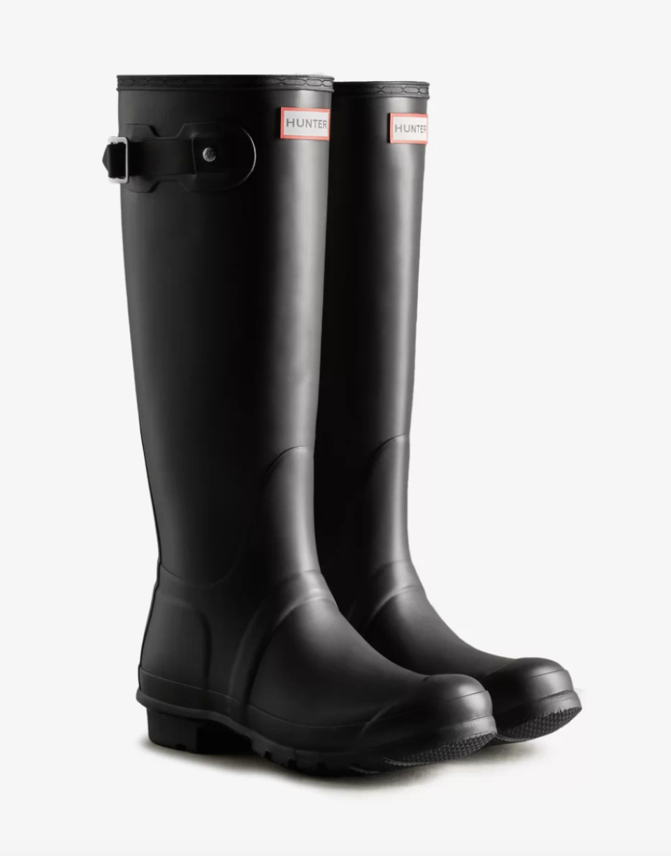 Original Tall Rain Boots in black (Photo via Hunter)