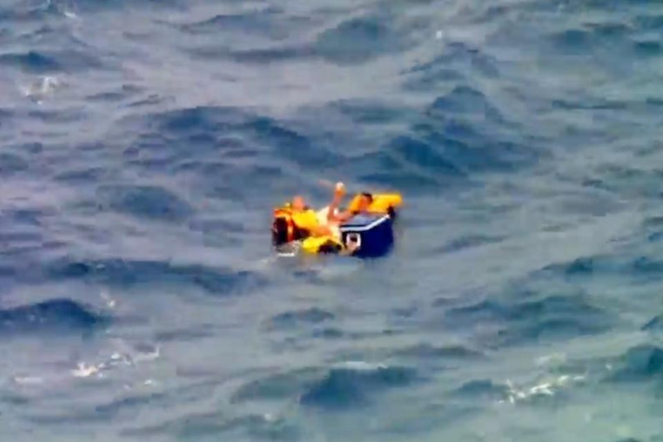 Stranded Fishermen Use Drinks Cooler as a Liferaft