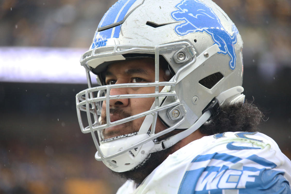 Lions claim OL Drew Forbes off waivers, place Halapoulivaati