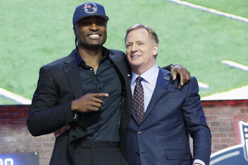 Vanderbilt cornerback Joejuan Williams poses with NFL Commissioner Roger Goodell after the New England Patriots selected Williams in the second round of the NFL football draft, Friday, April 26, 2019, in Nashville, Tenn. (AP Photo/Mark Humphrey)